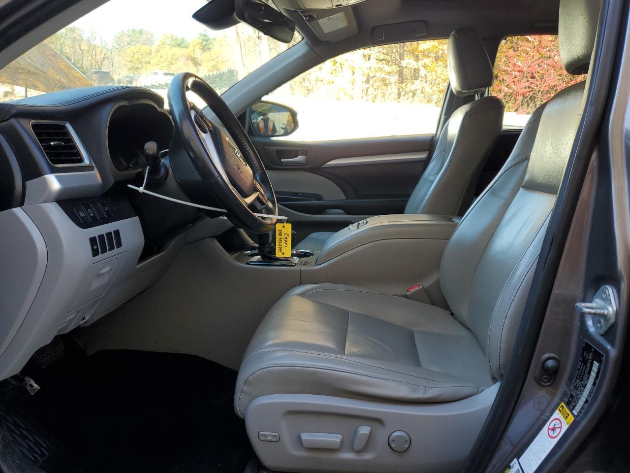 2019 TOYOTA HIGHLANDER