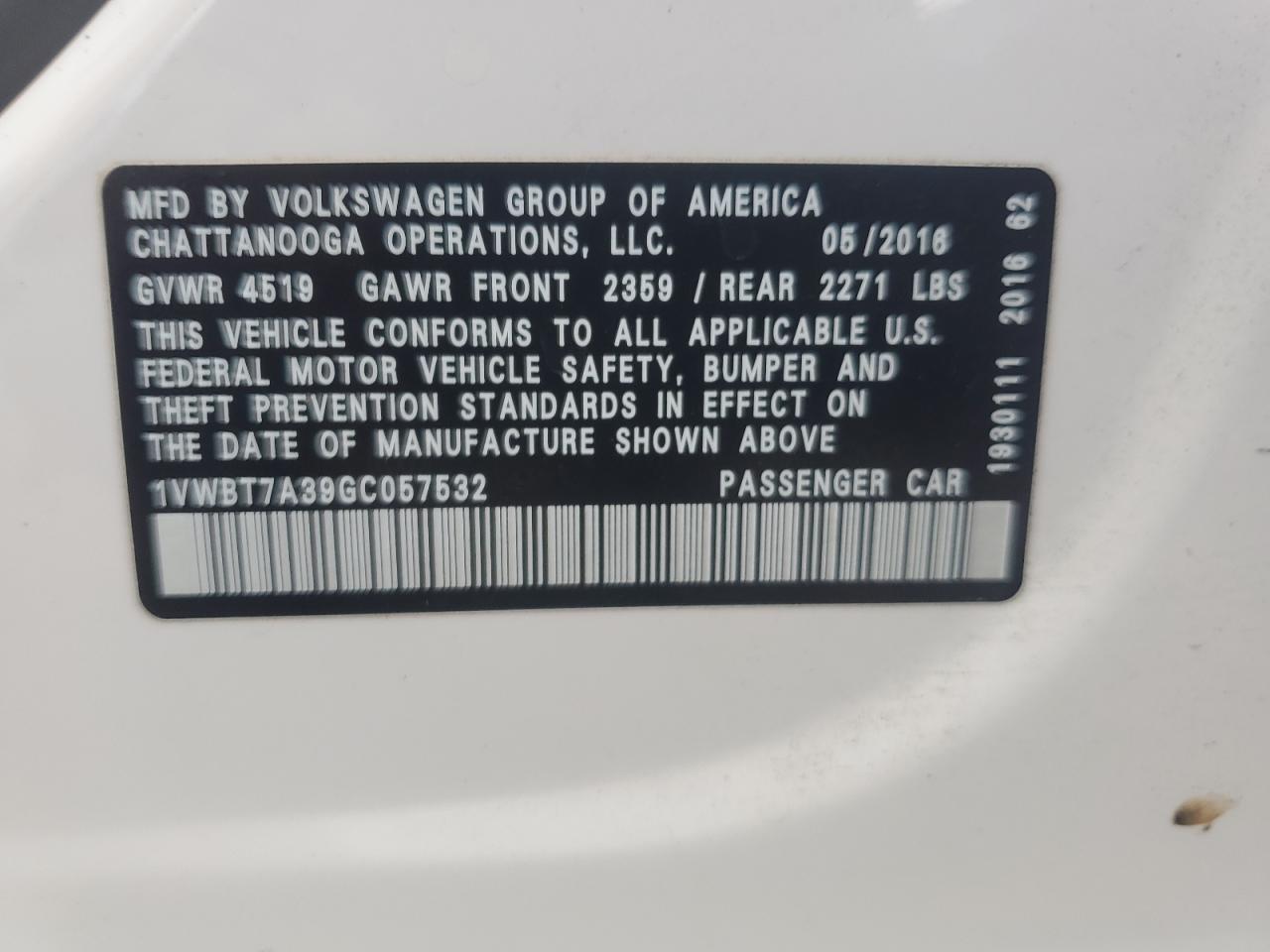2016 VOLKSWAGEN Passat