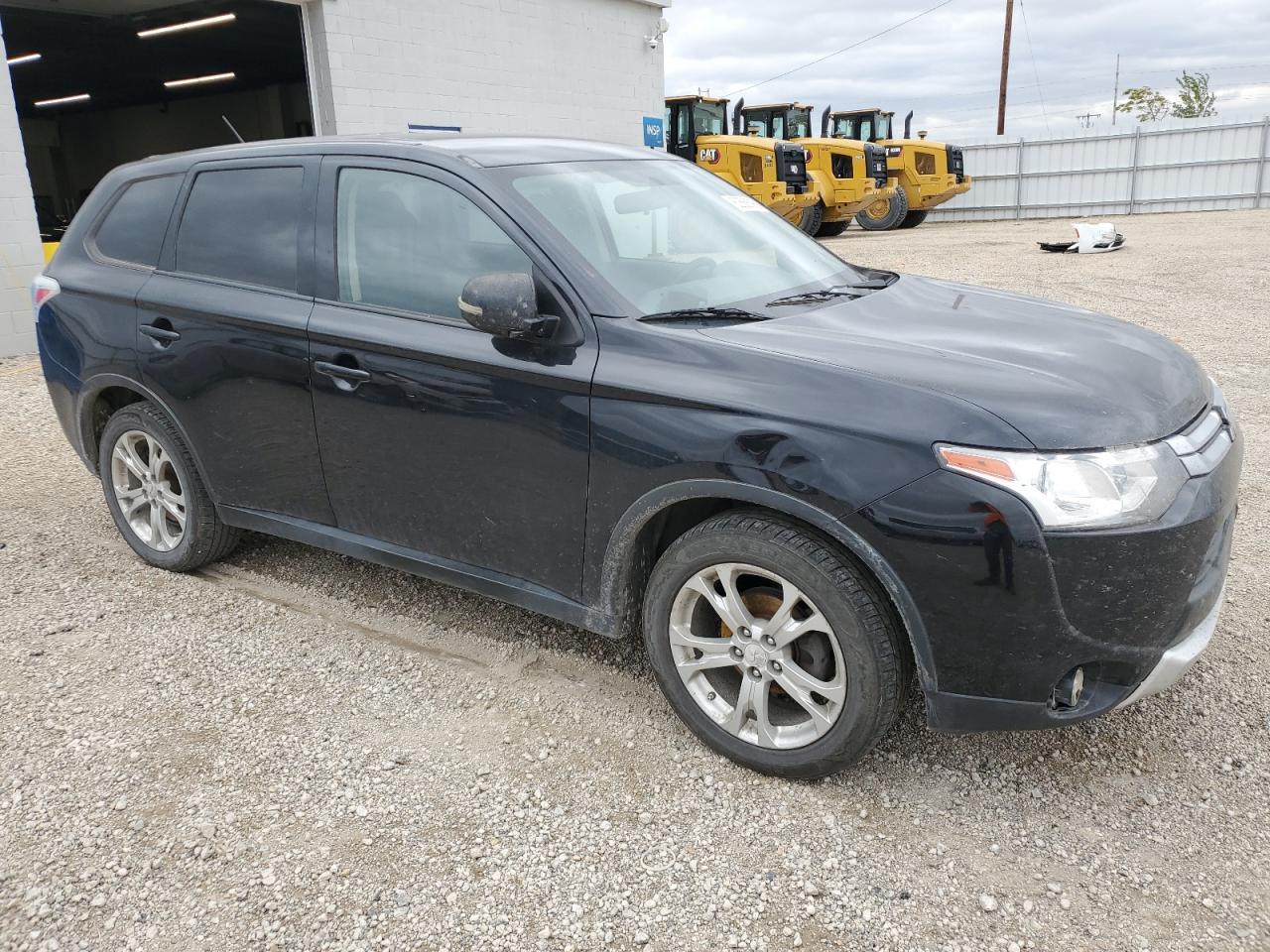 2015 MITSUBISHI outlander