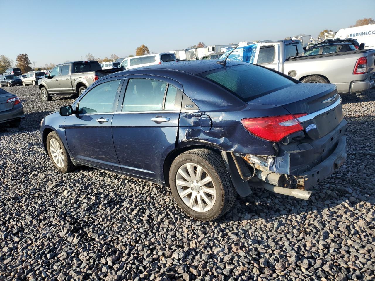2013 CHRYSLER 200