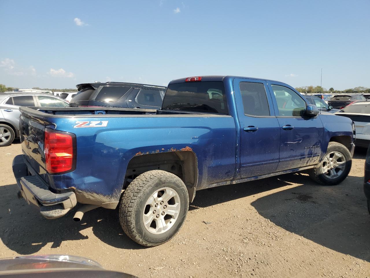 2017 CHEVROLET Silverado