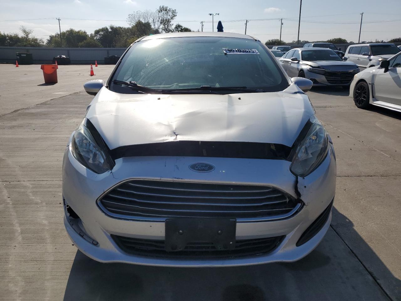 2015 FORD Fiesta
