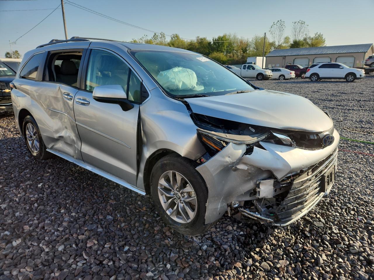 2022 TOYOTA SIENNA