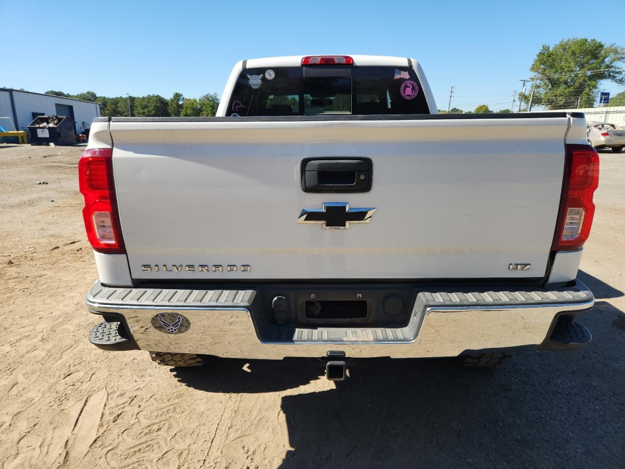 2018 CHEVROLET Silverado