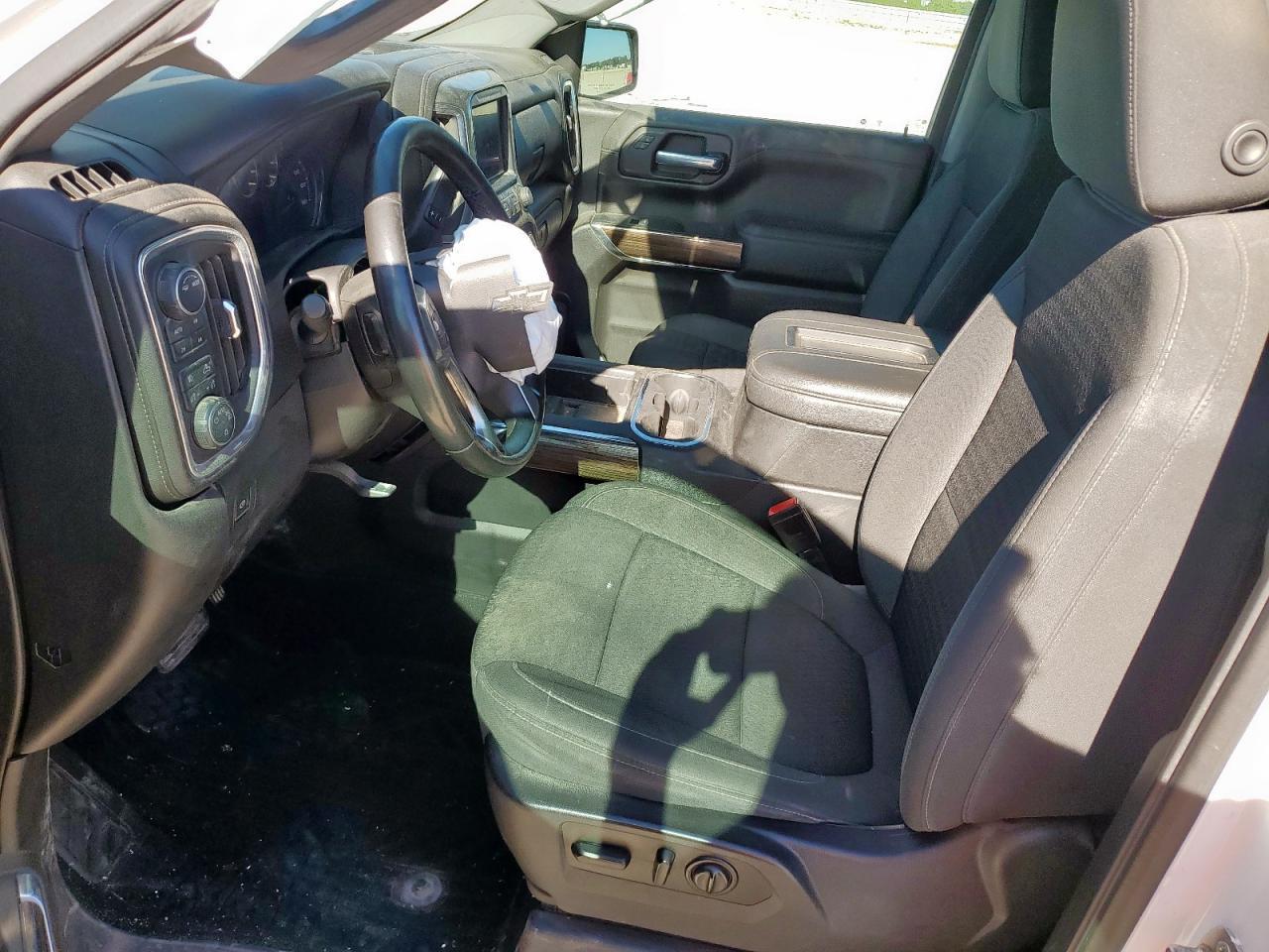 2021 CHEVROLET Silverado