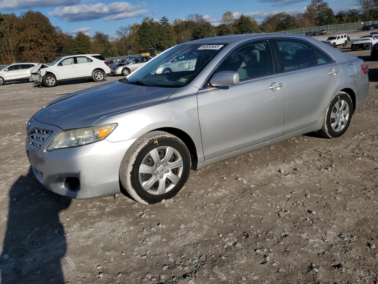 2011 TOYOTA CAMRY