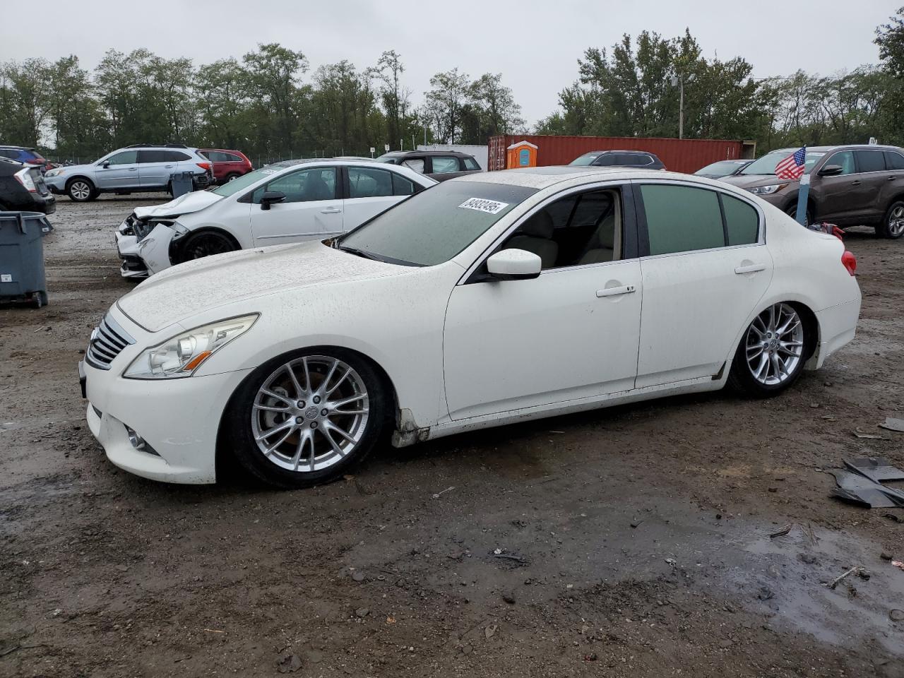 2011 INFINITI G37