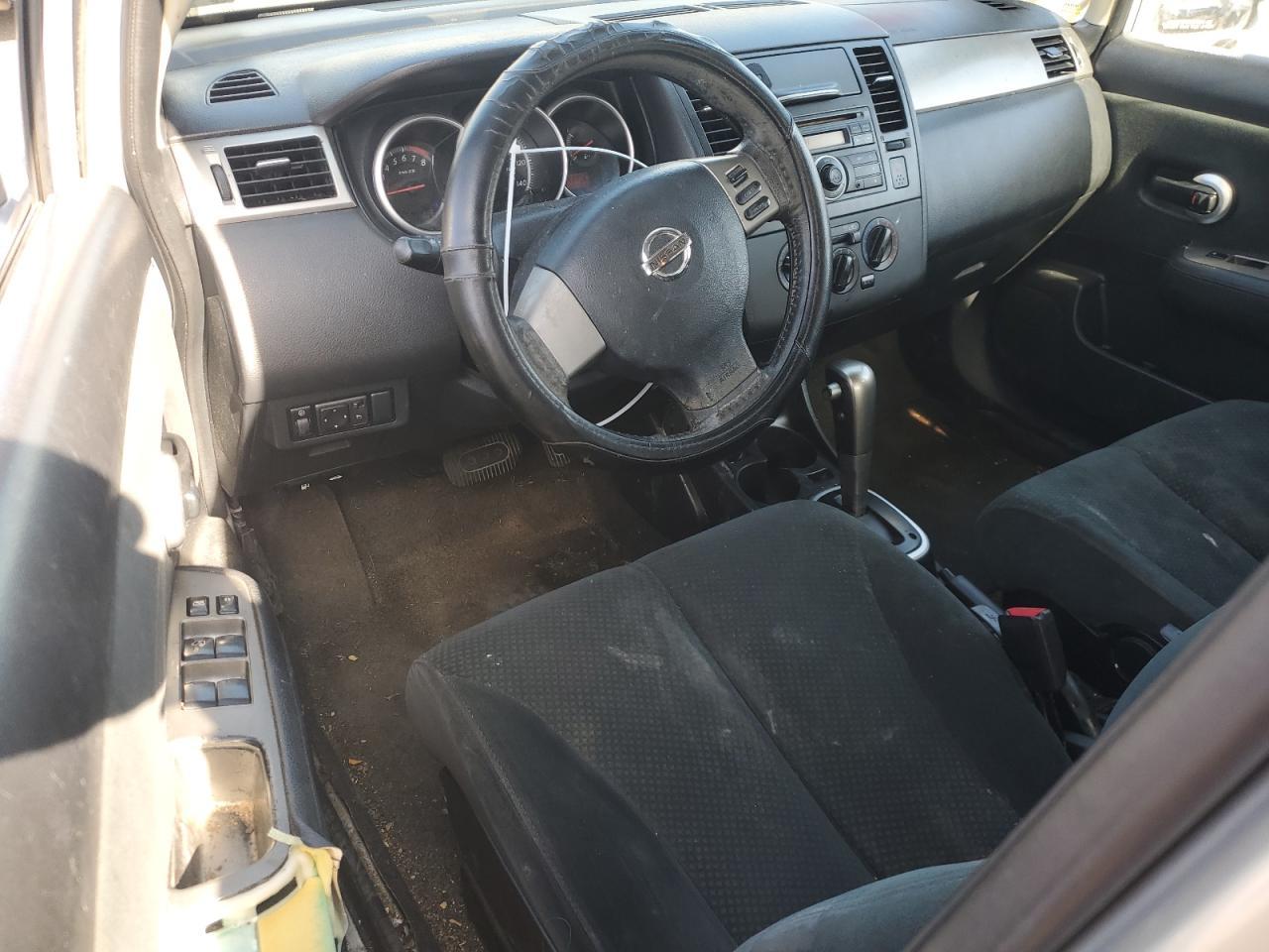 2011 NISSAN VERSA