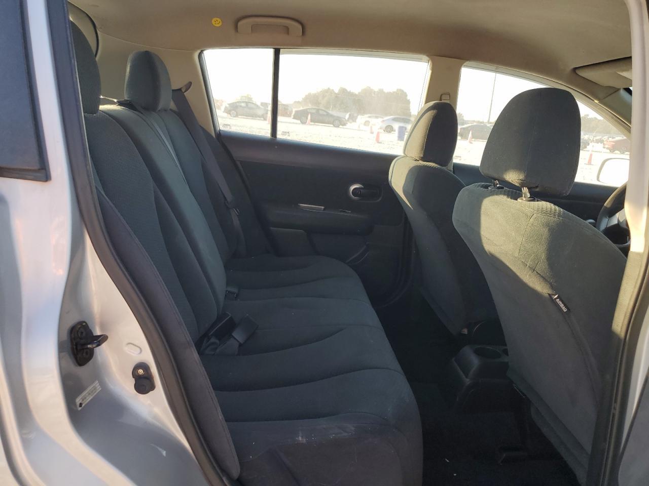 2012 NISSAN VERSA