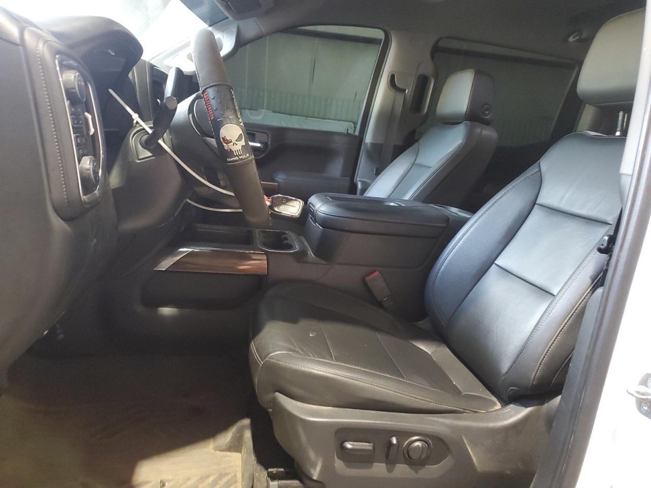 2021 CHEVROLET Silverado