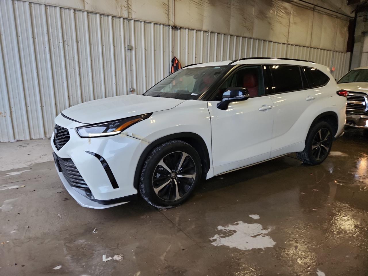 2021 TOYOTA HIGHLANDER