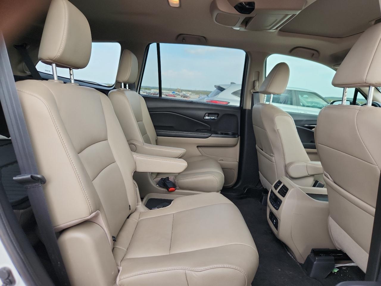 2020 HONDA PILOT