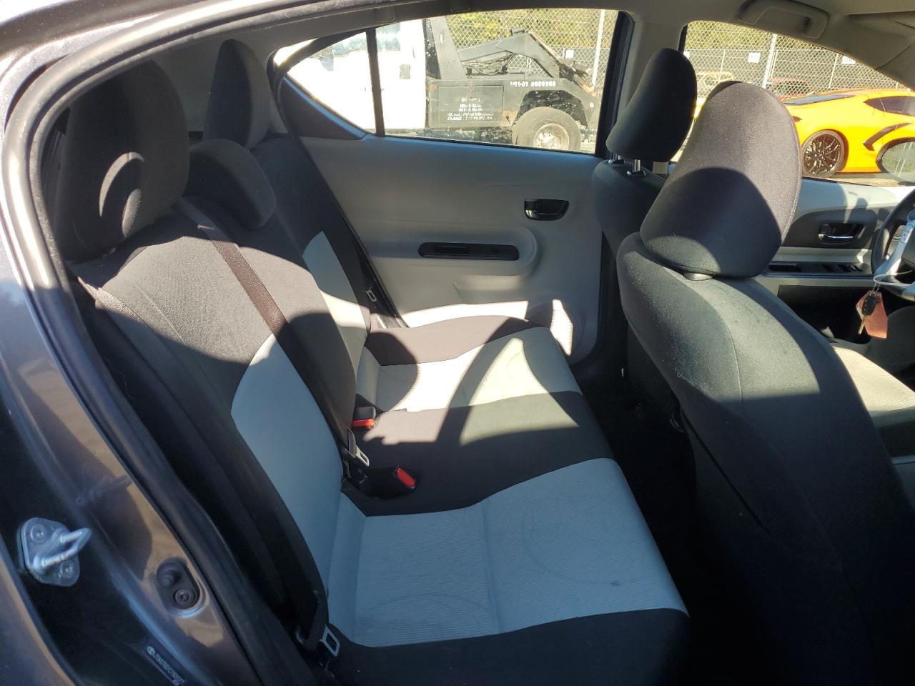 2012 TOYOTA Prius c