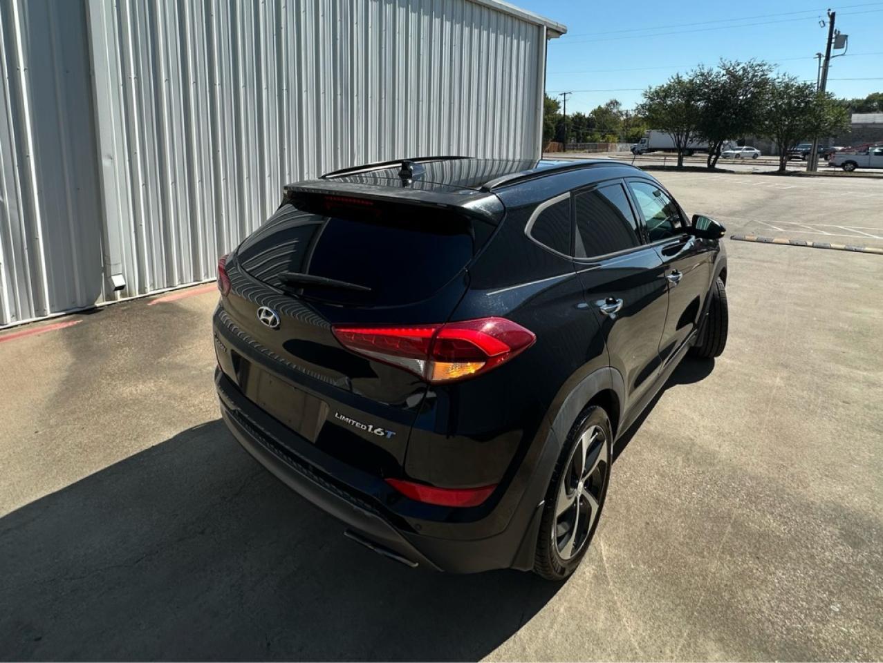 2016 HYUNDAI TUCSON