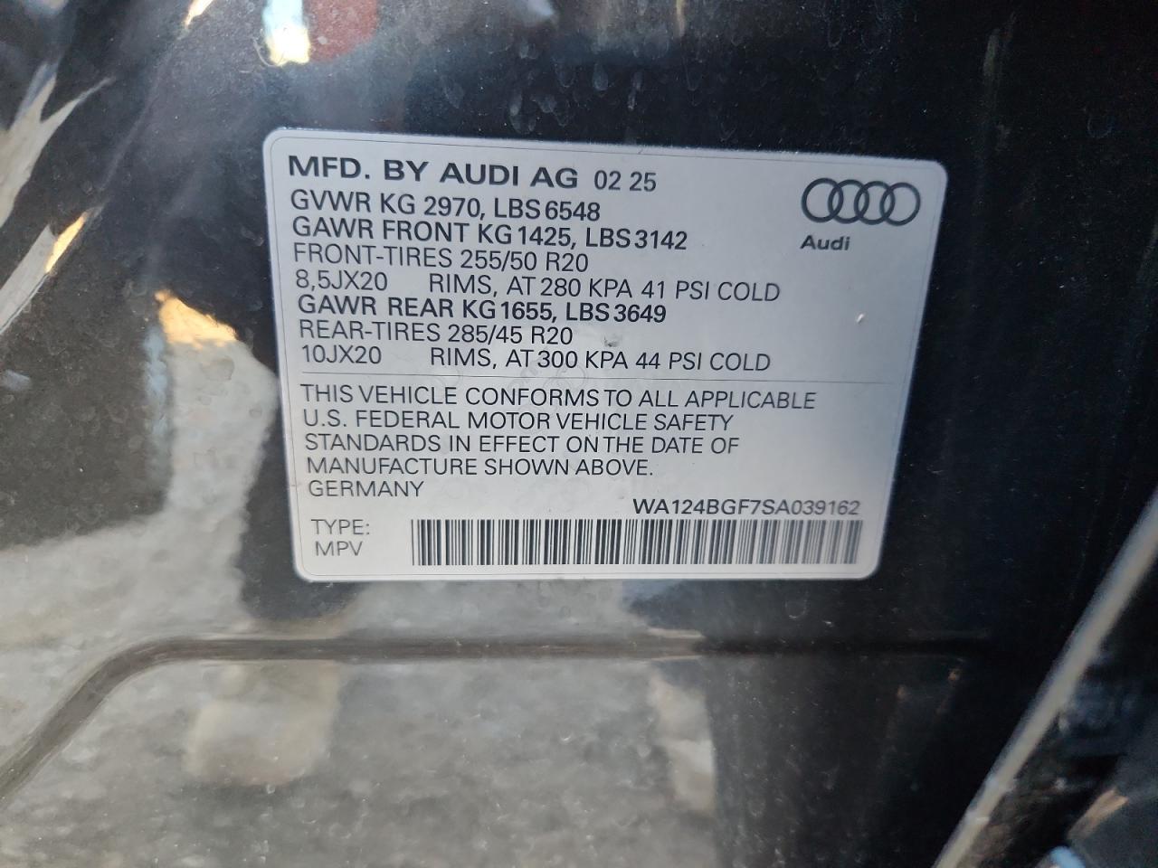 2025 AUDI Q6 e-tron