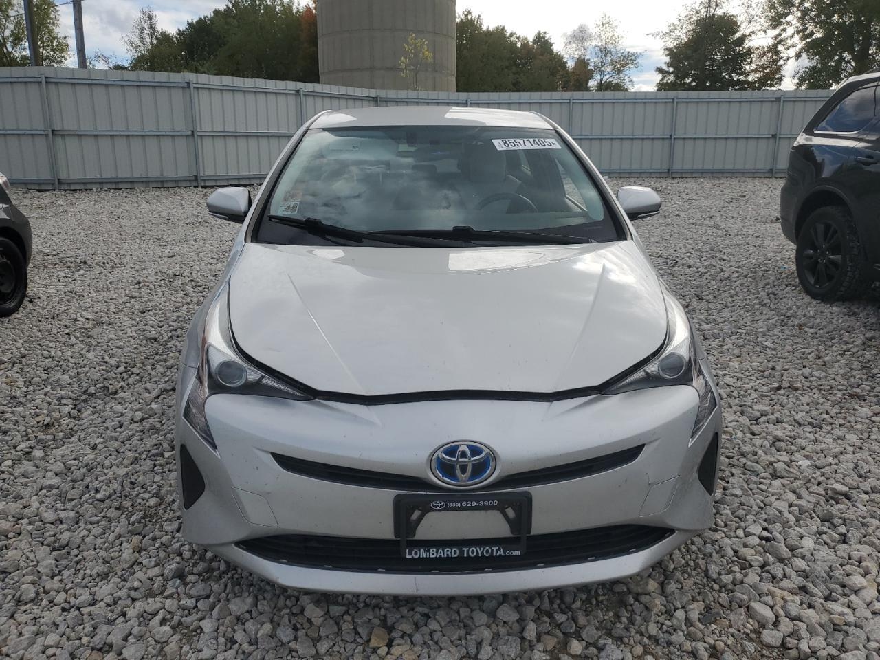 2016 TOYOTA PRIUS