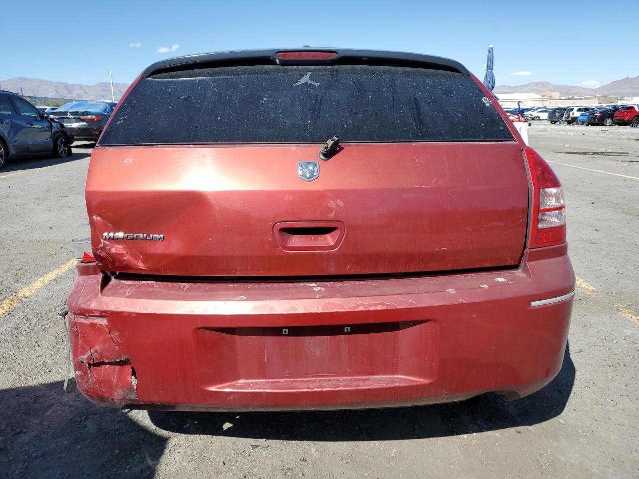 2005 DODGE MAGNUM
