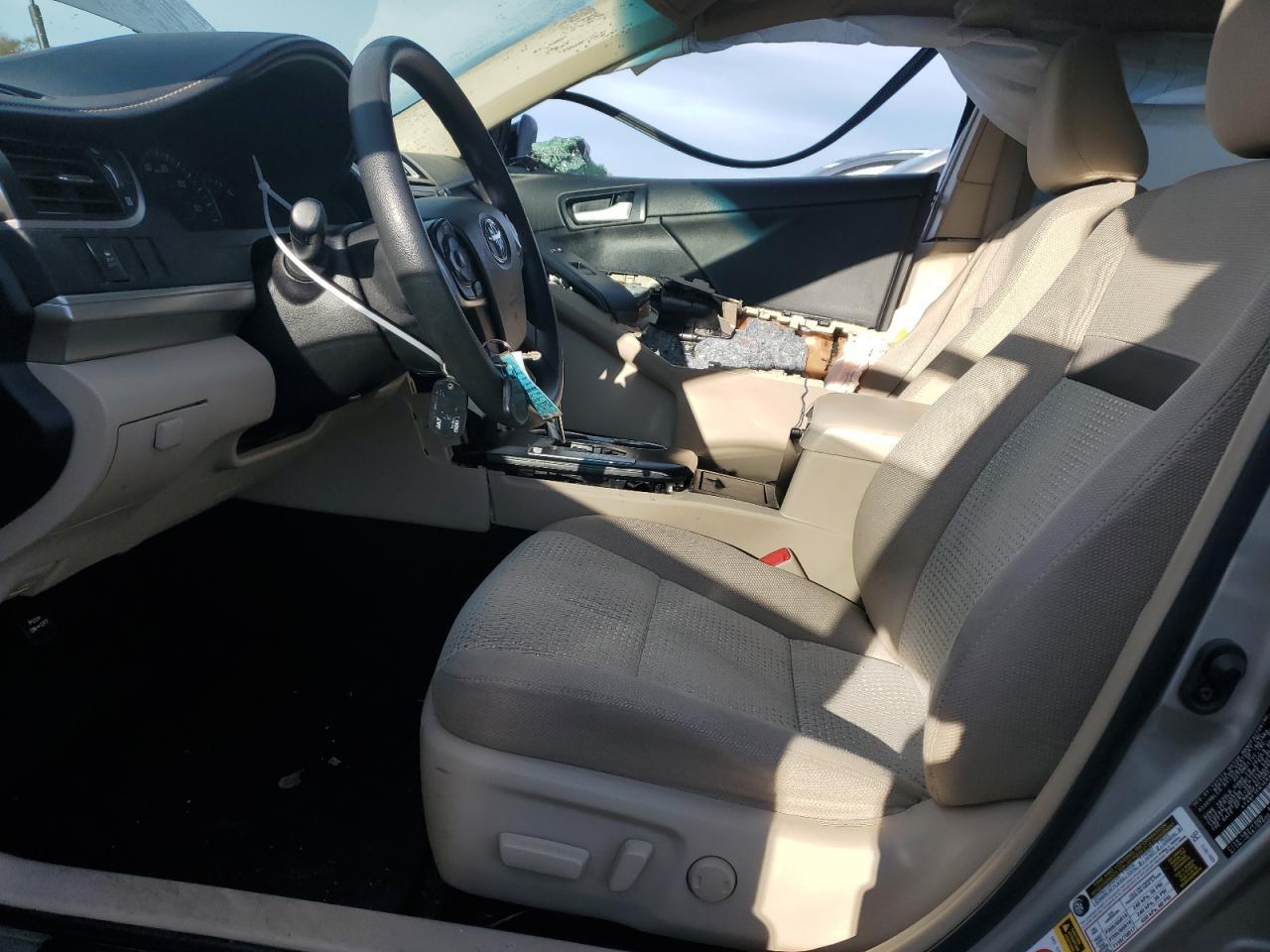 2014 TOYOTA CAMRY