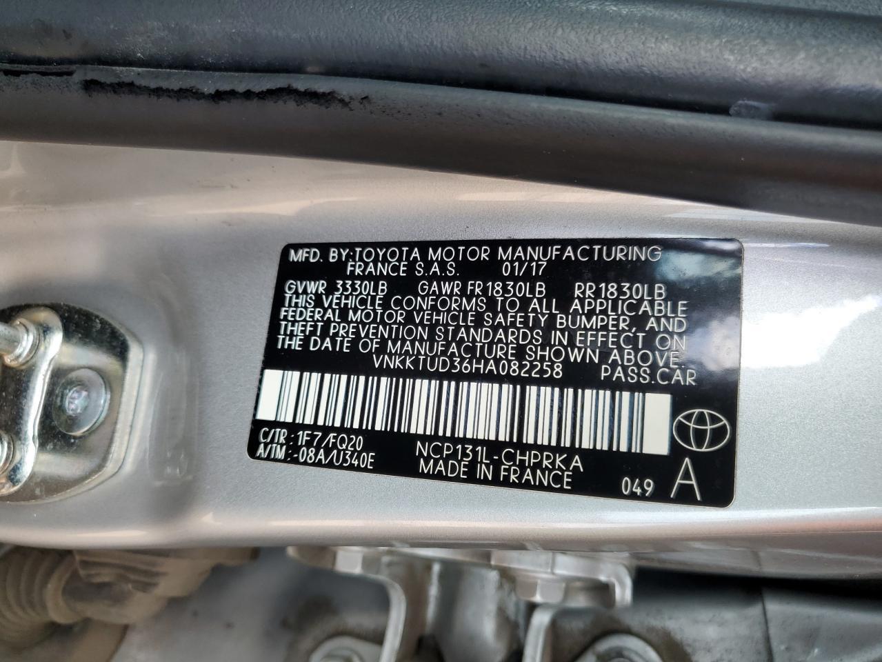 2017 TOYOTA YARIS