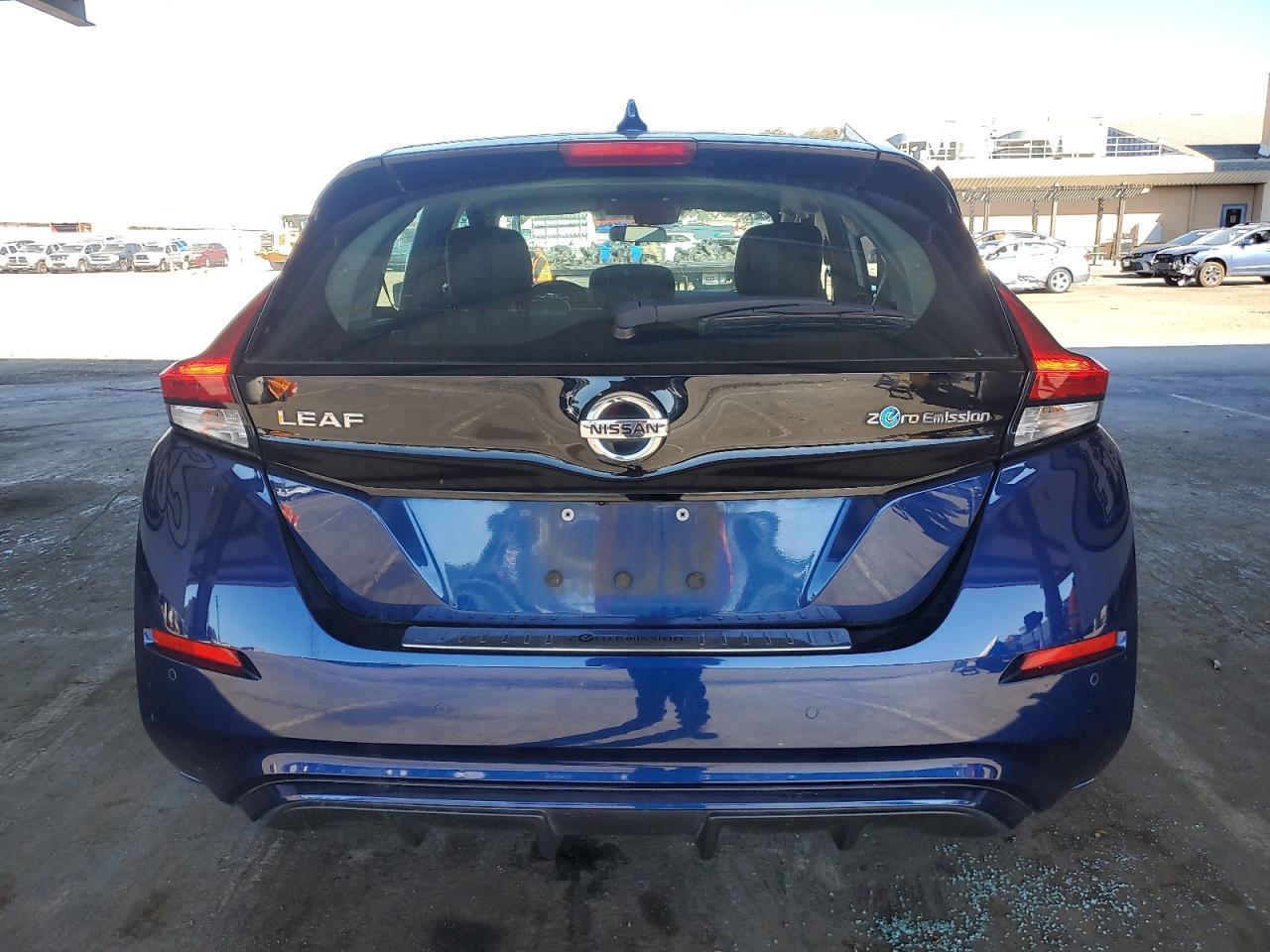 2020 NISSAN LEAF