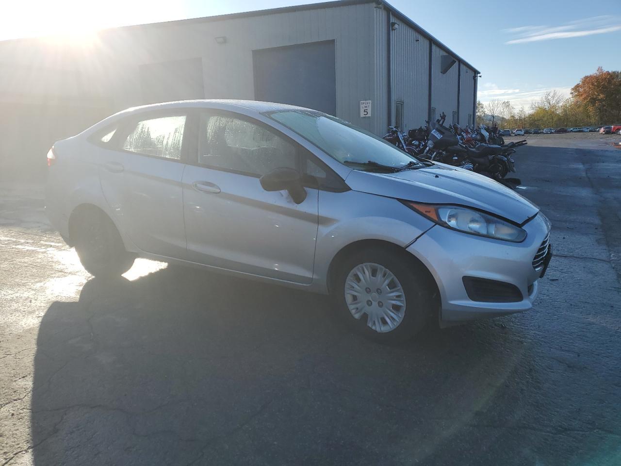 2014 FORD Fiesta