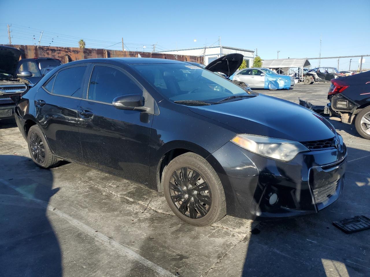 2015 TOYOTA COROLLA