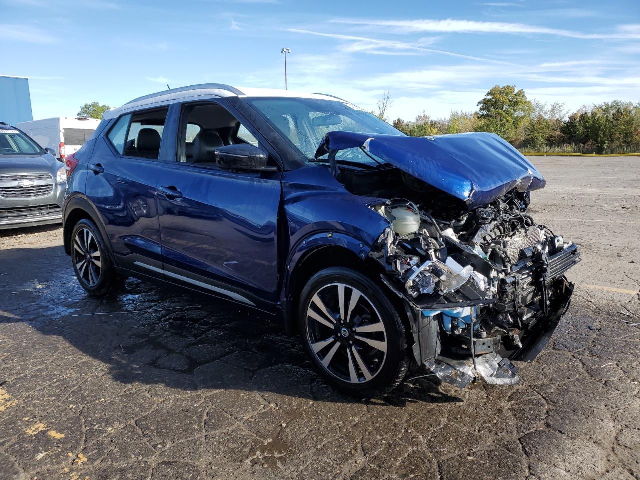 2019 NISSAN KICKS