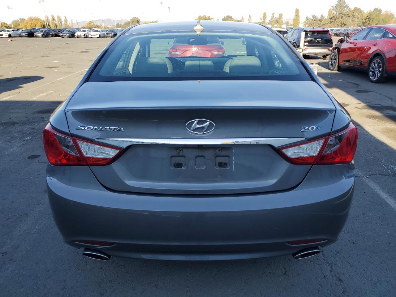 2013 HYUNDAI SONATA