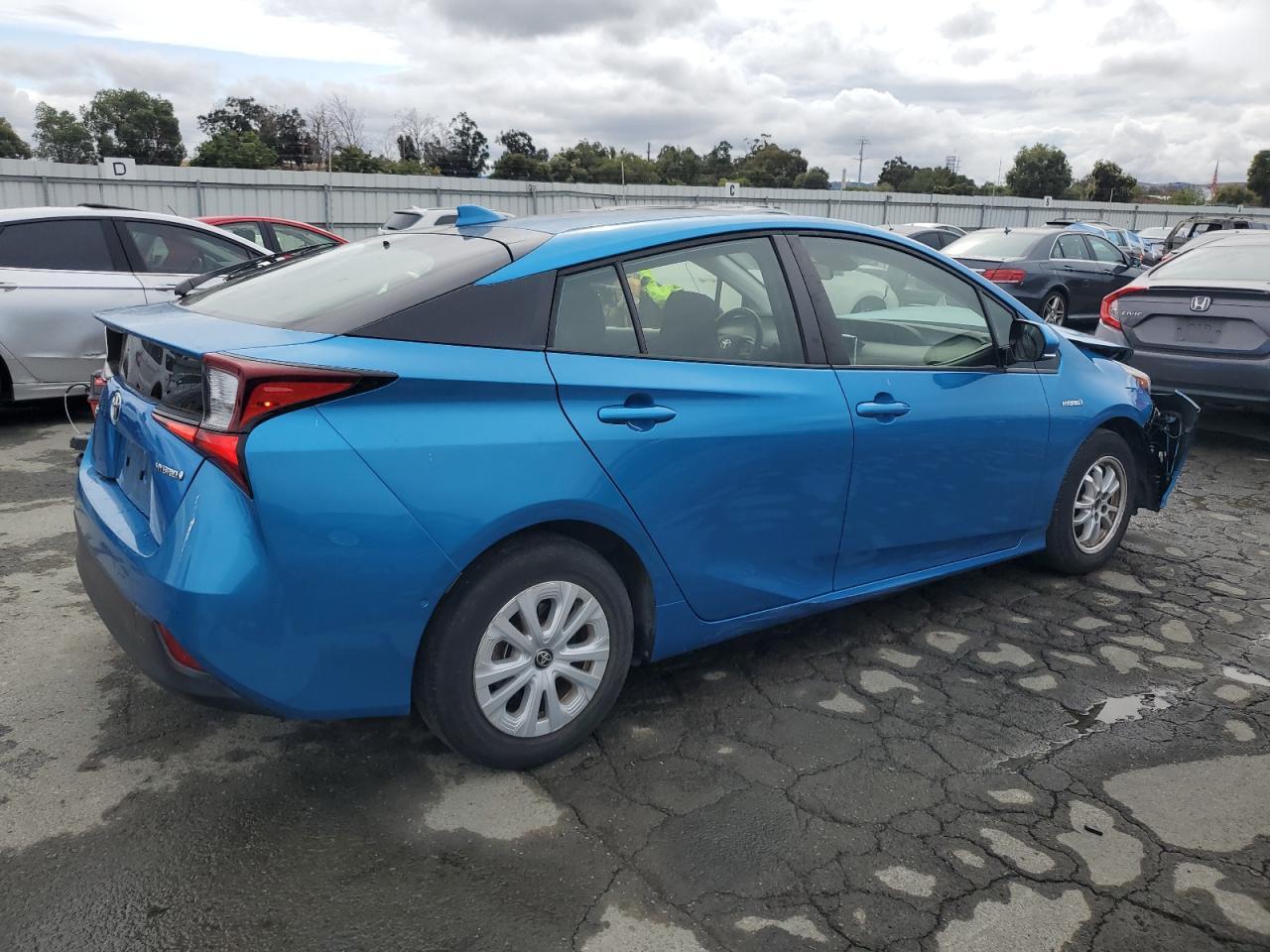 2019 TOYOTA PRIUS