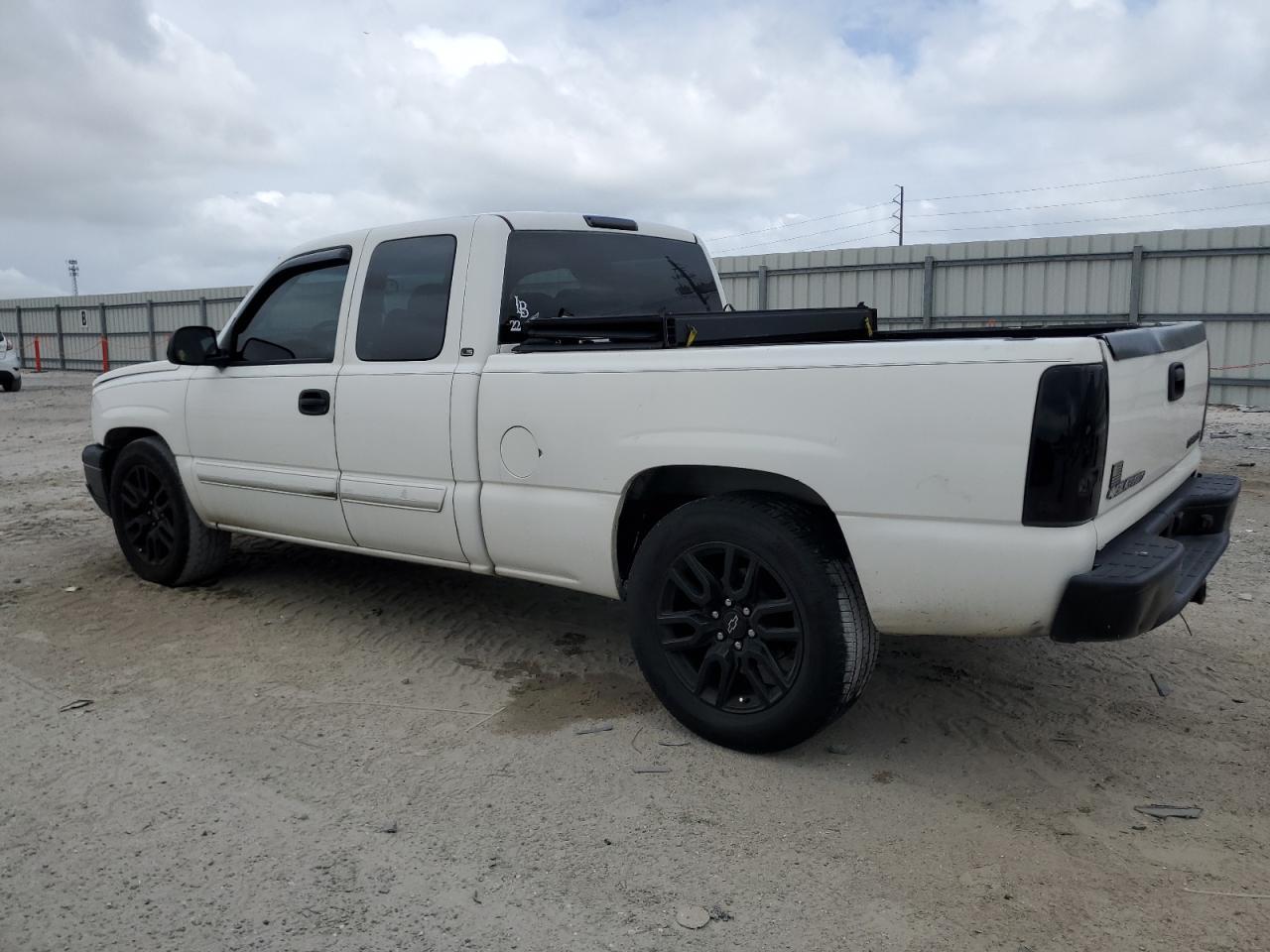 2004 CHEVROLET Silverado
