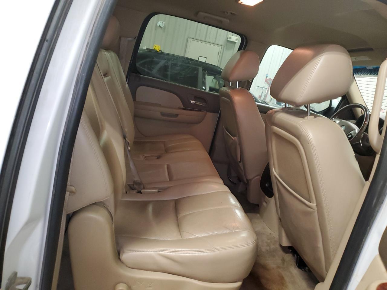 2012 CHEVROLET Suburban