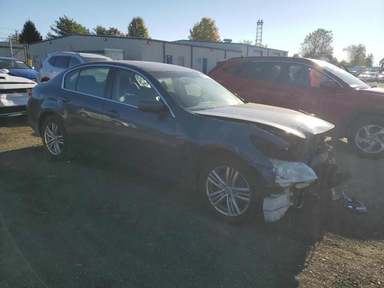 2011 INFINITI G37