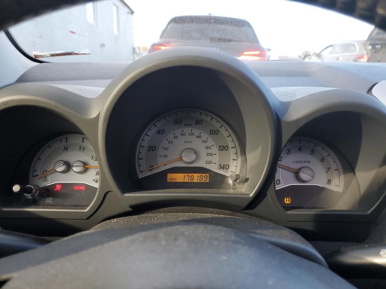 2005 TOYOTA SCION