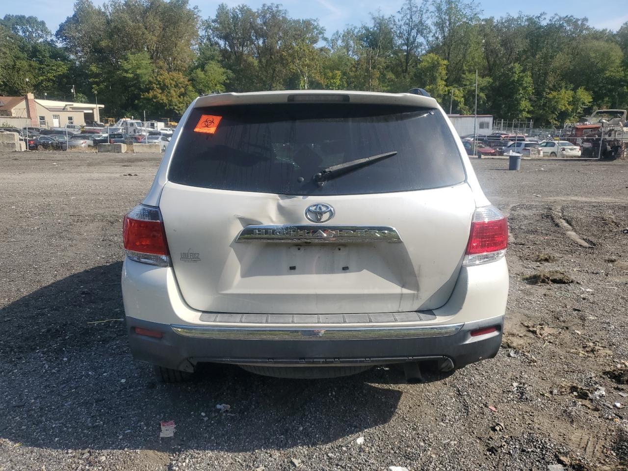 2012 TOYOTA HIGHLANDER