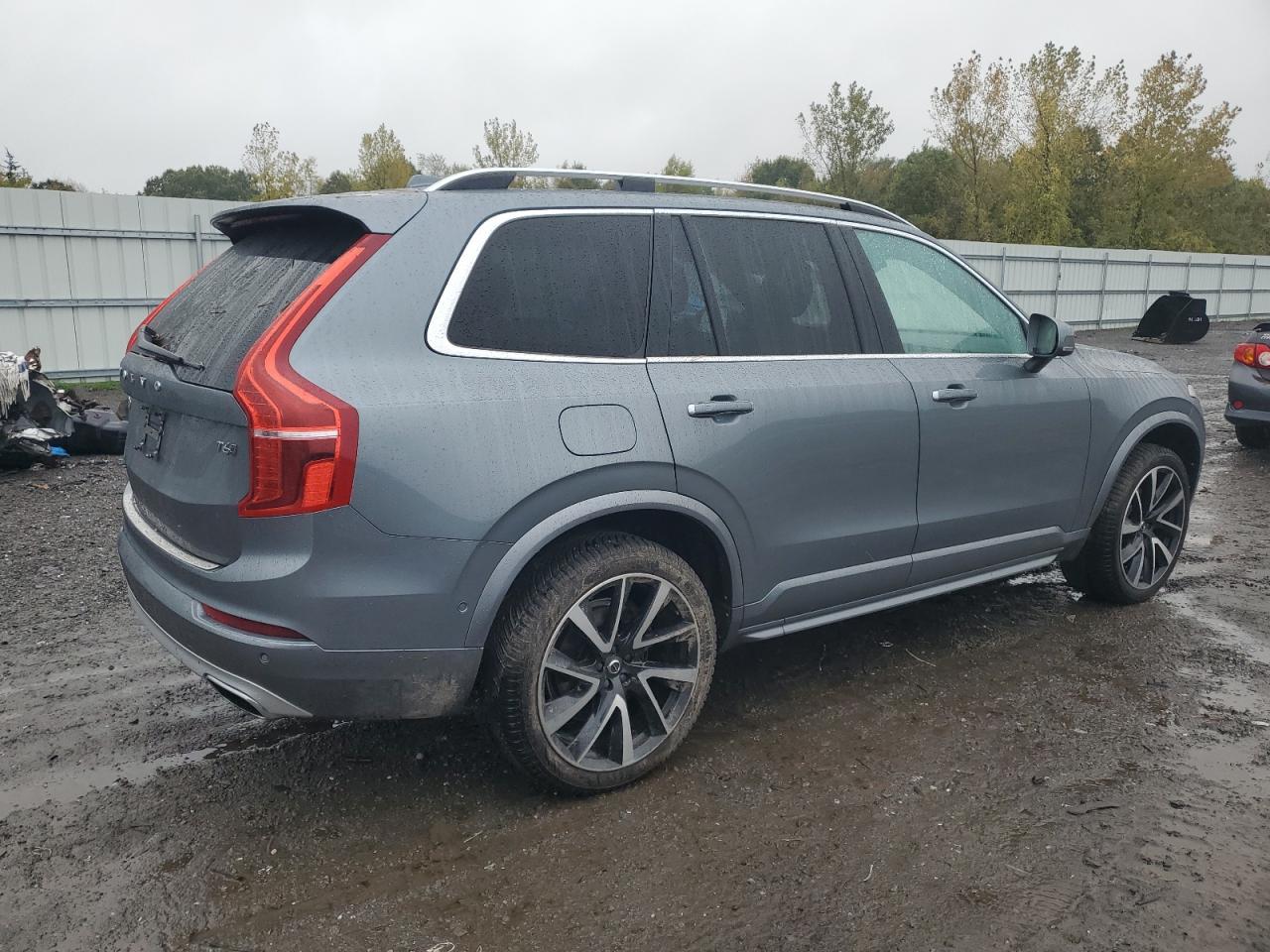 2018 VOLVO XC90