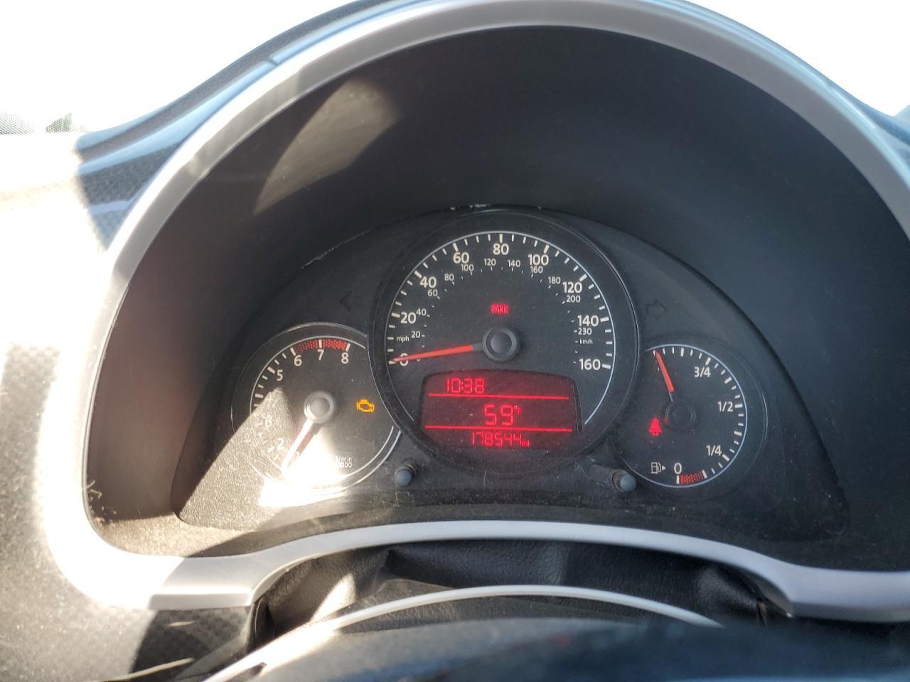 2012 VOLKSWAGEN Beetle