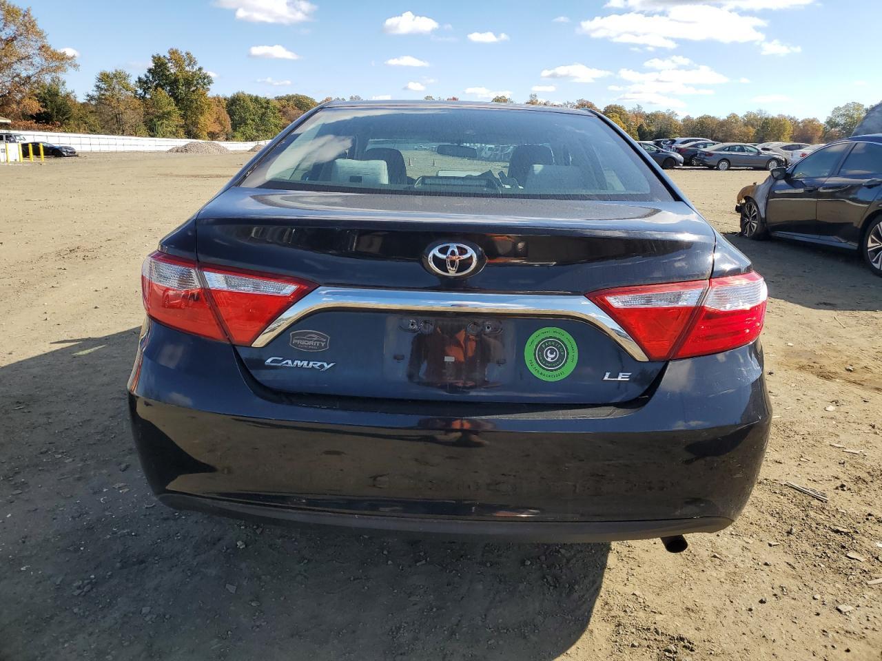 2015 TOYOTA CAMRY