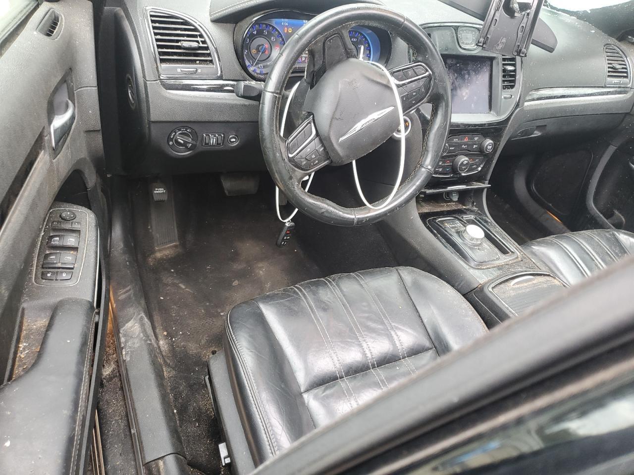 2022 CHRYSLER 300