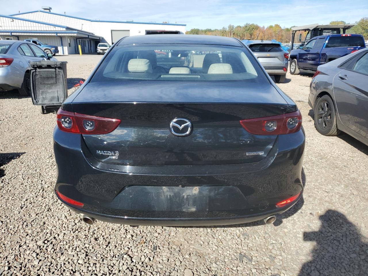 2019 MAZDA 3