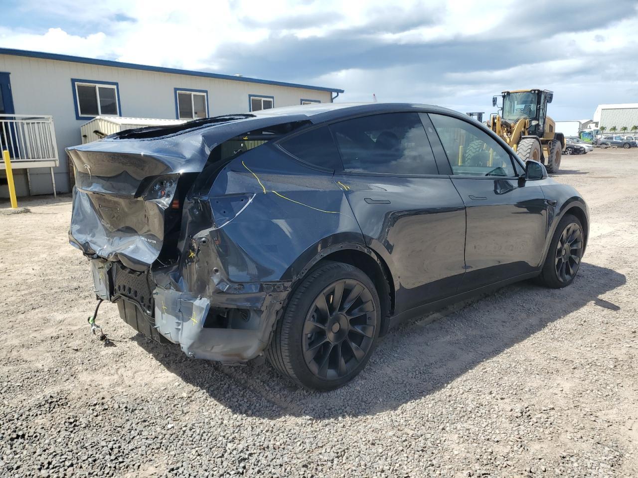 2024 TESLA MODEL Y