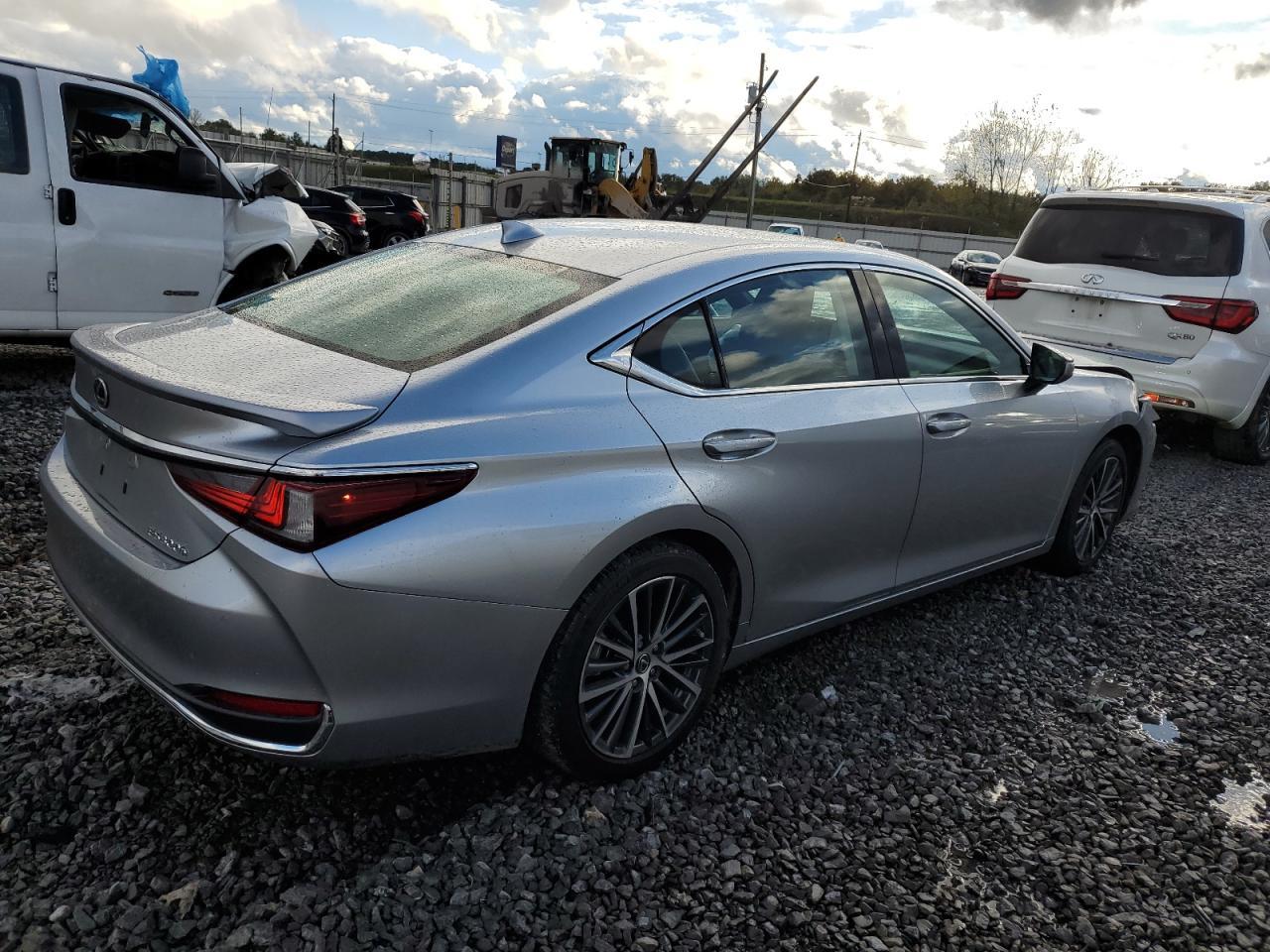 2024 LEXUS ES 300H