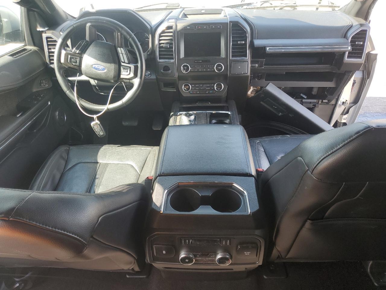 2021 FORD Expedition