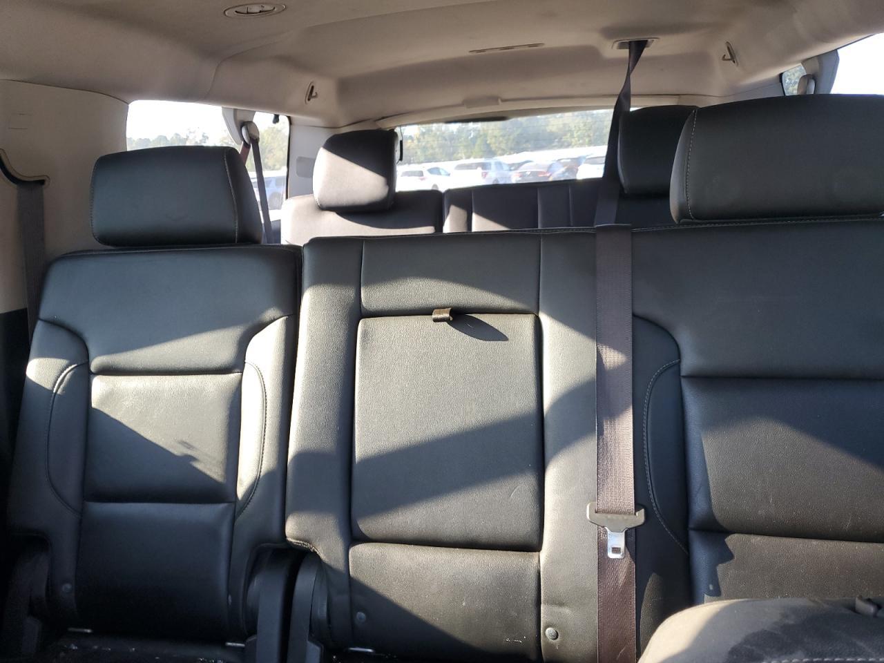 2015 CHEVROLET Suburban