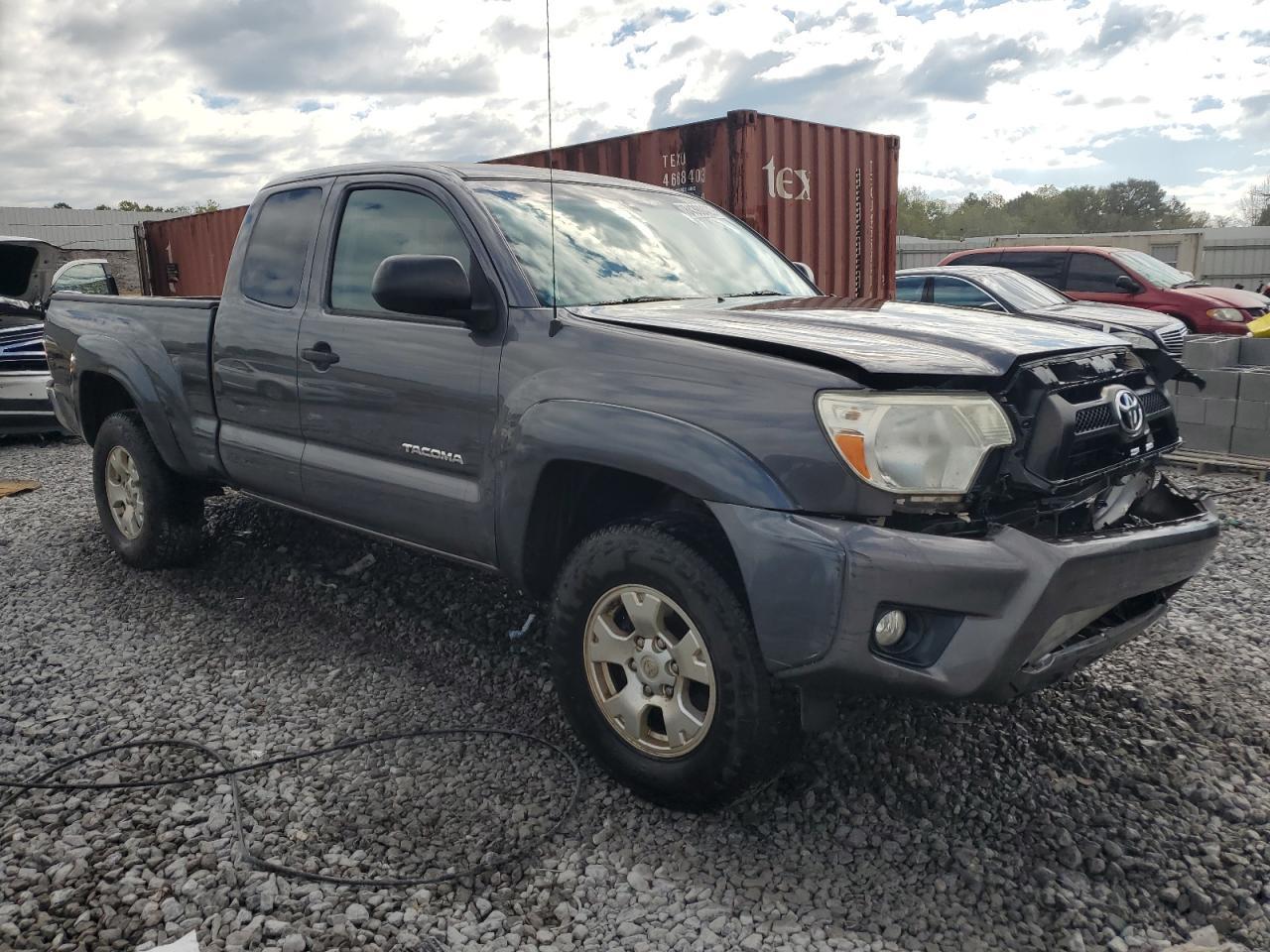 2015 TOYOTA TACOMA
