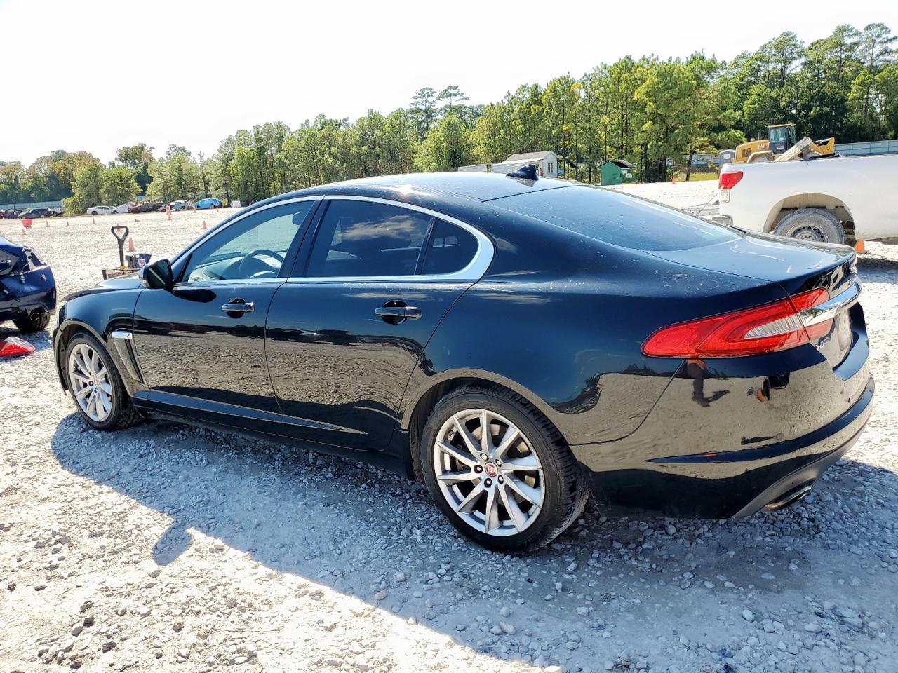 2015 JAGUAR XF