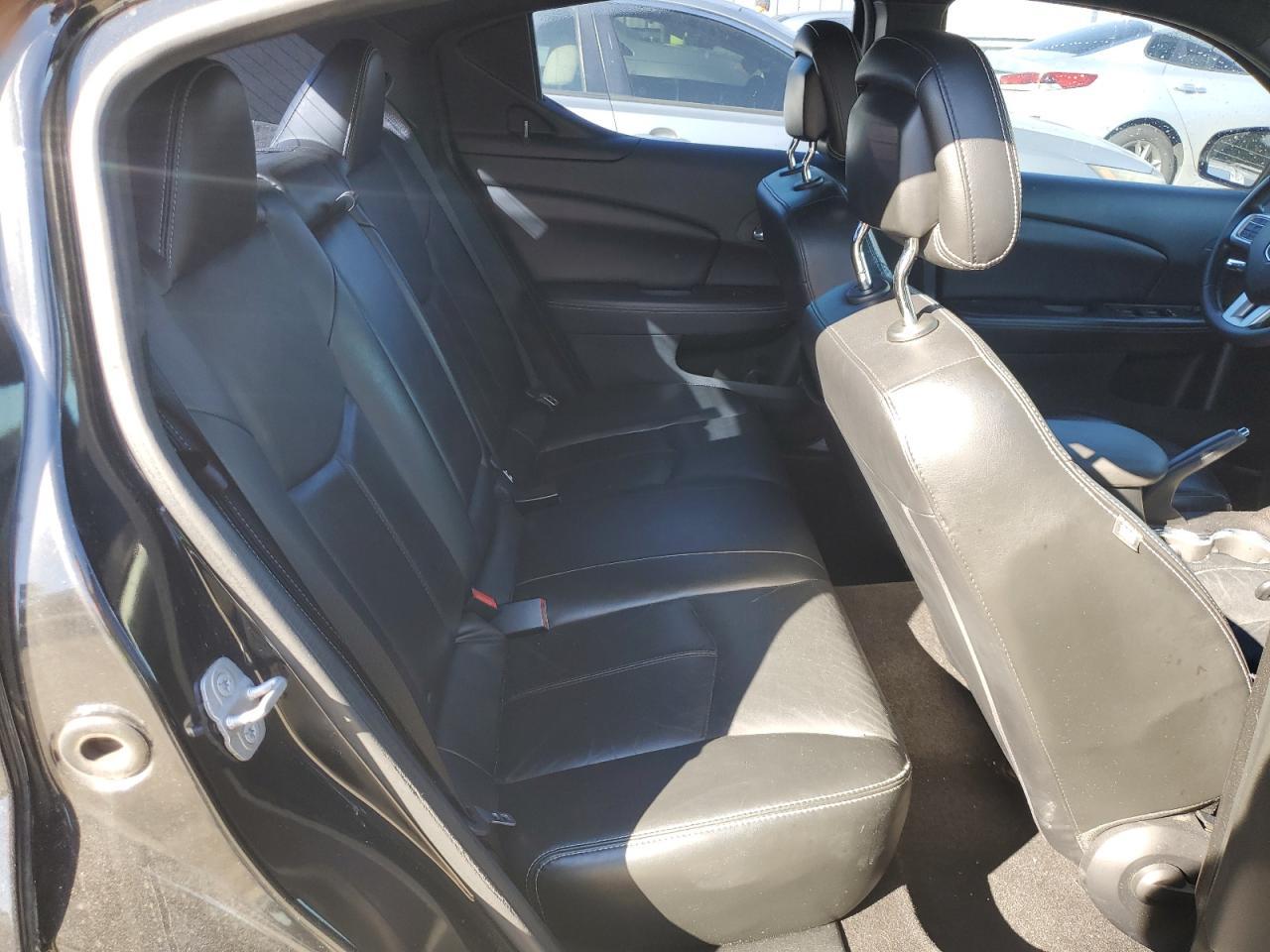 2014 DODGE Avenger