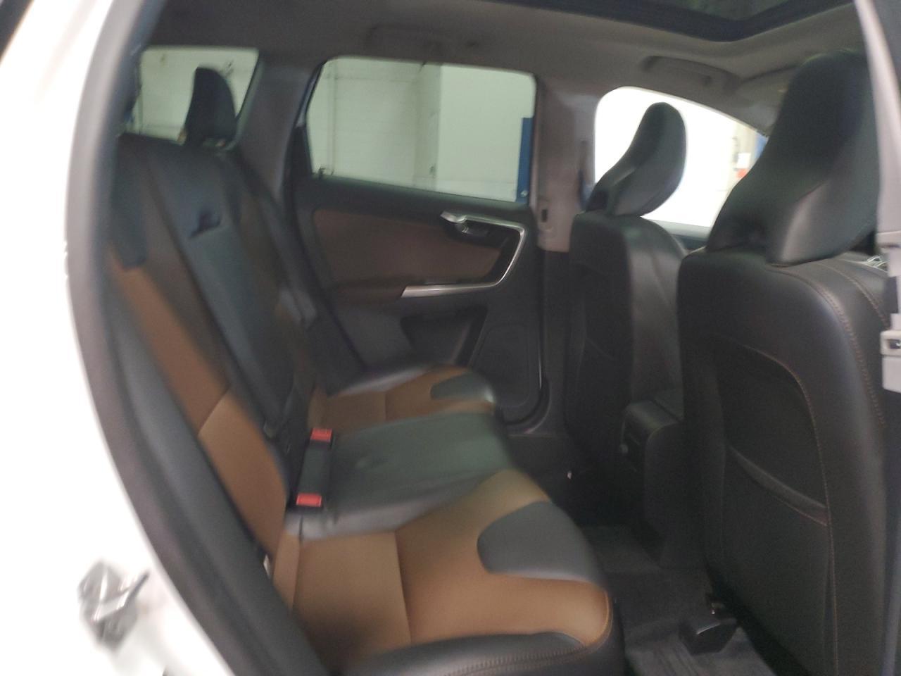 2017 VOLVO XC60