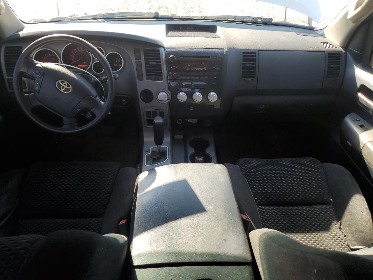 2011 TOYOTA TUNDRA