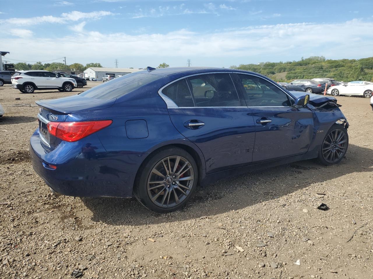 2017 INFINITI Q50