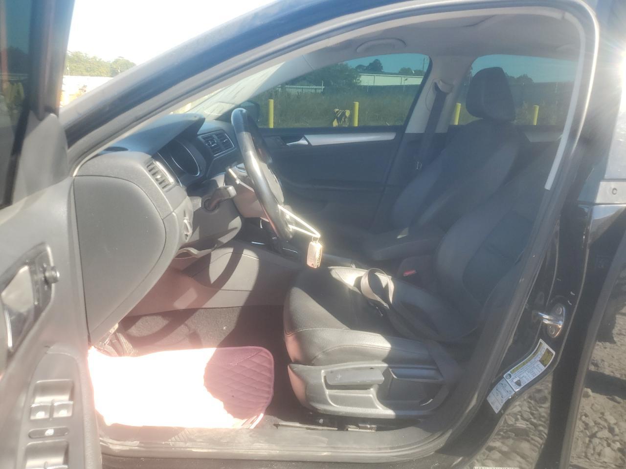 2016 VOLKSWAGEN JETTA